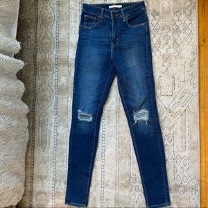 Levis Mile High Super Skinny